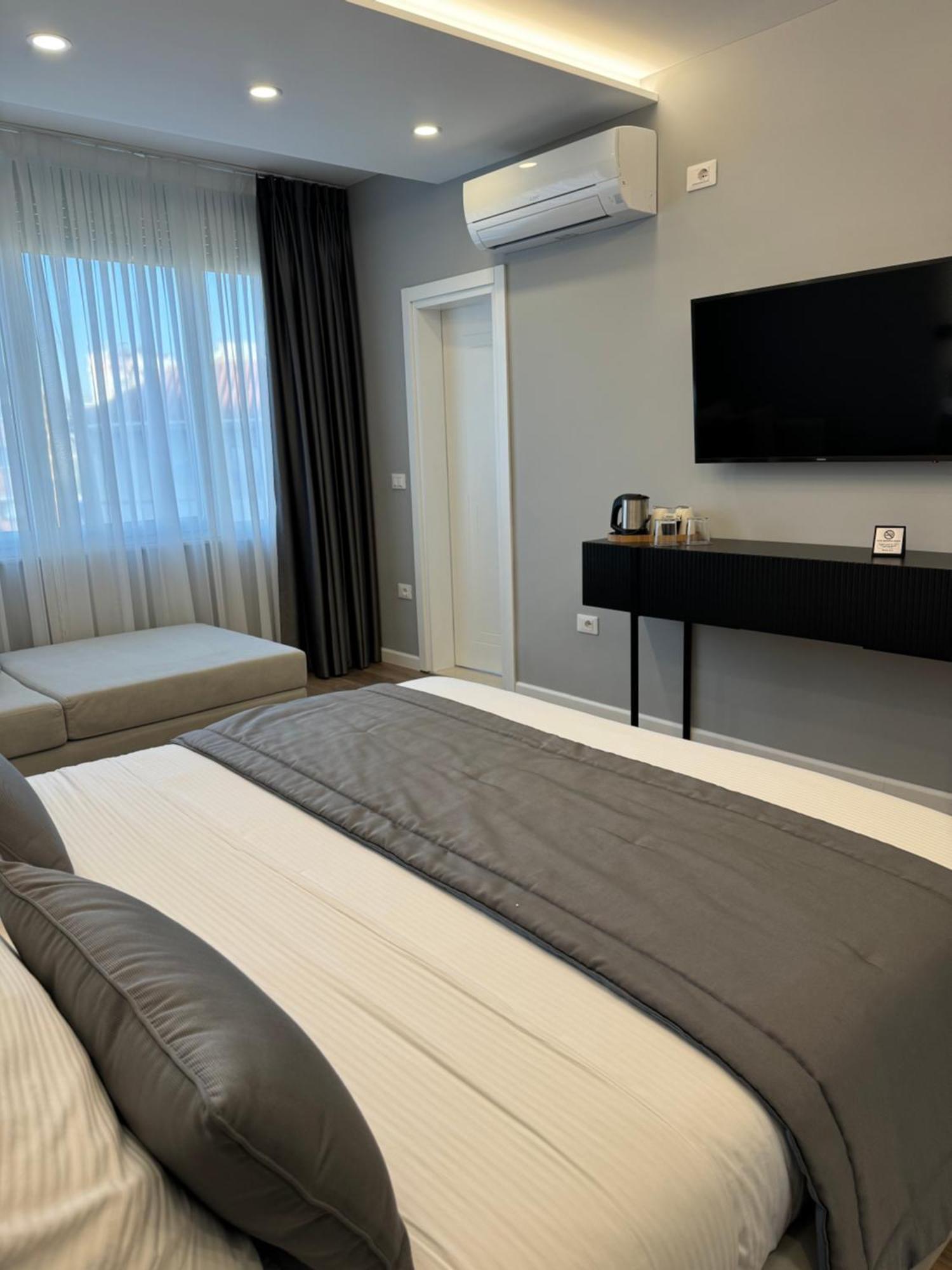 L'Hotel Тирана Экстерьер фото